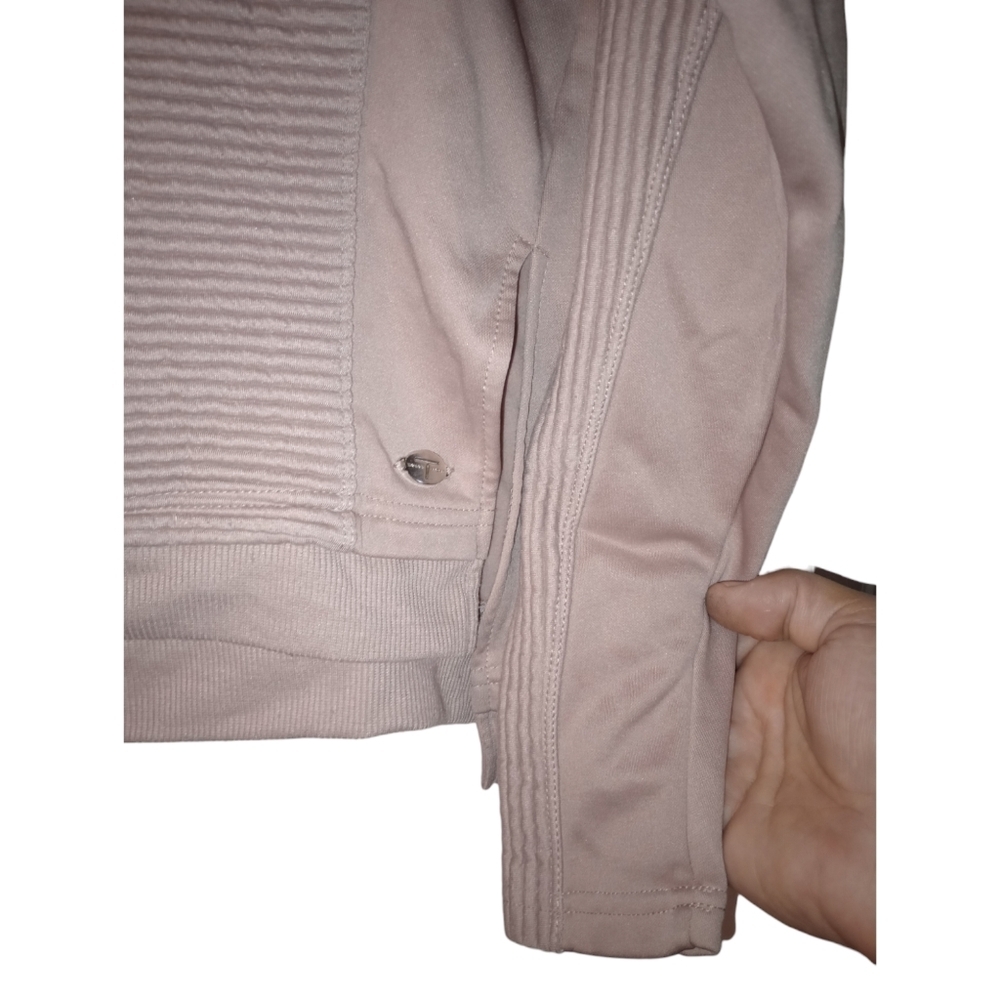 Tahari Sport Turtleneck Ribbed Sweater Mauve Thumbholes Athleisure Streetwear M - Picture 4 of 12